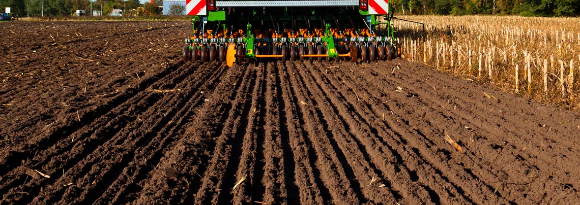 Bodenbearbeitungsgeräte